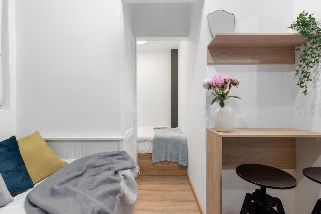 Ultra Central, 15 Sqm Studio By Urbanesq Bucureşti Eksteriør bilde